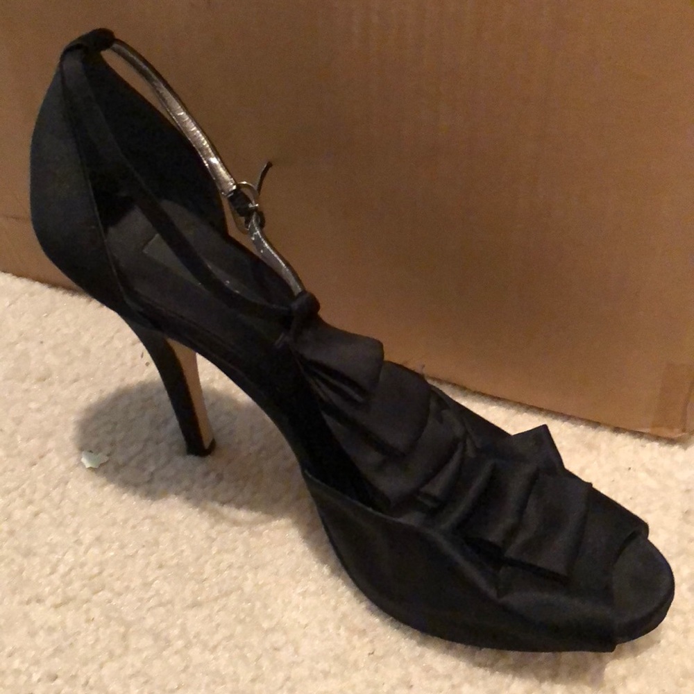 Nina Ruffle Heels - Picture 6 of 7